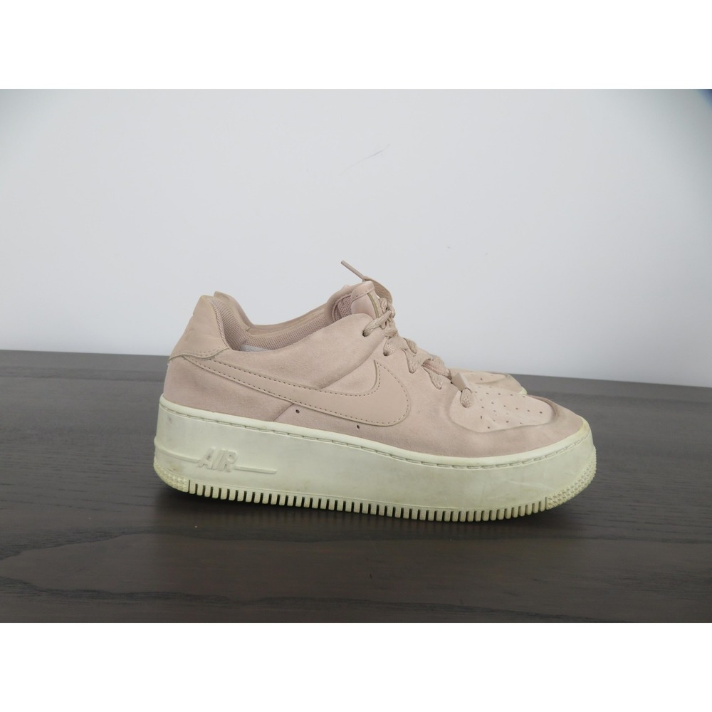 Nike Air Force 1 Sage Low Shoe Womens 8 Partical Beige Suede Platform AR5339-201